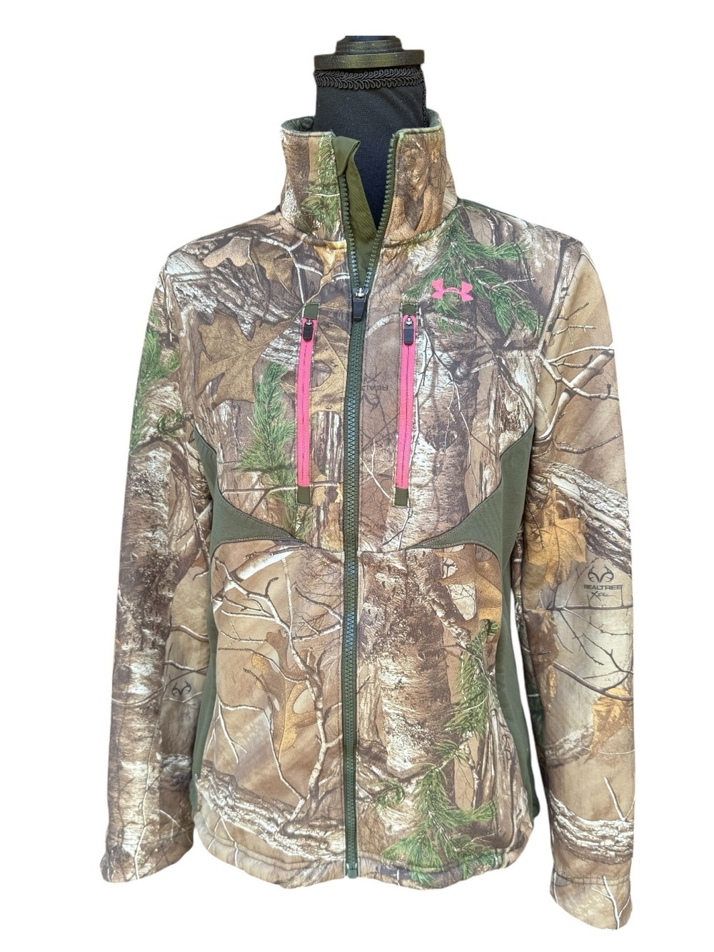 Under Armour Women's Realtree Camo Softshell Jacket with Pink Accents Size Small